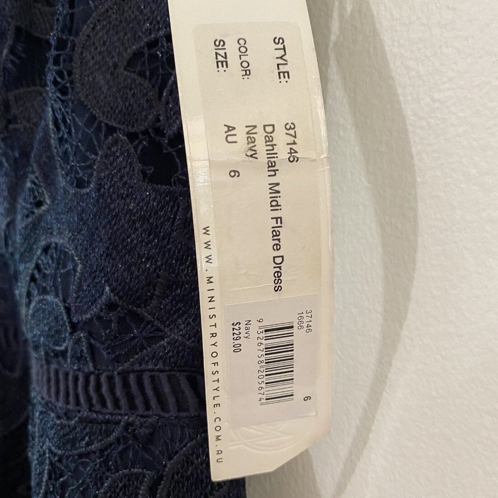 Ministry of Style Size AU6 US2 Navy Blue Lace Dahliah Midi Flare Dress New $229 - Picture 8 of 11